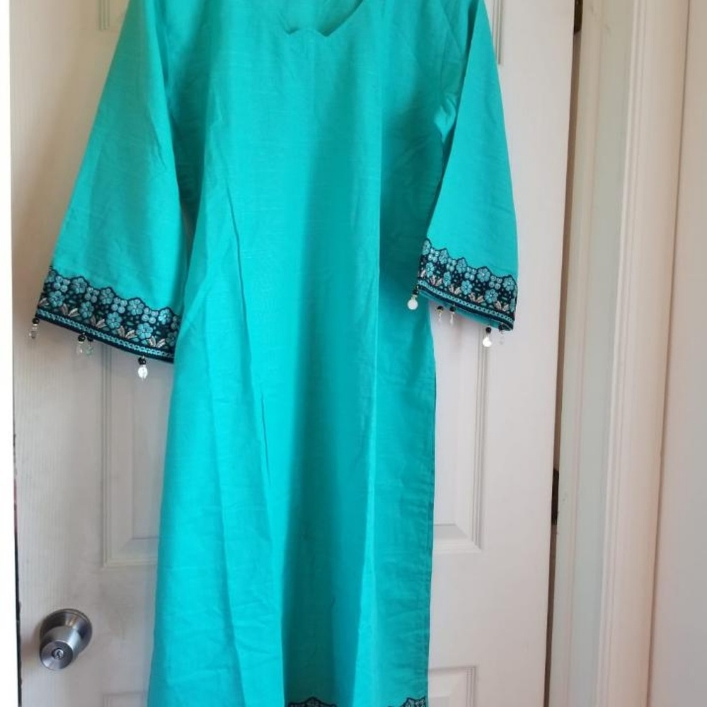 Designer top - Picture 4 of 4